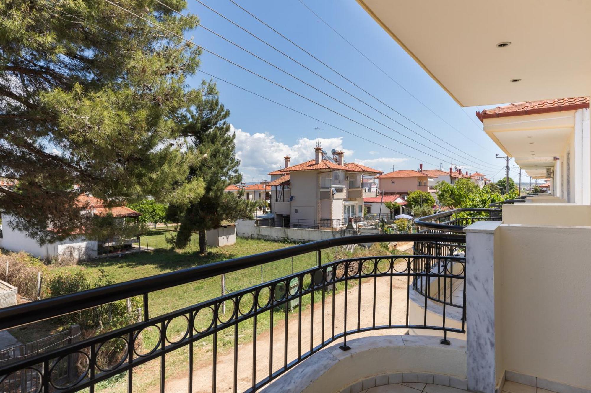 Alexandra'S Maisonette. Paralia Dionisiou Eksteriør billede